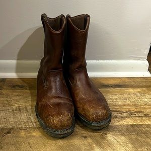 Mens size 12 Wolverine steel toed boots